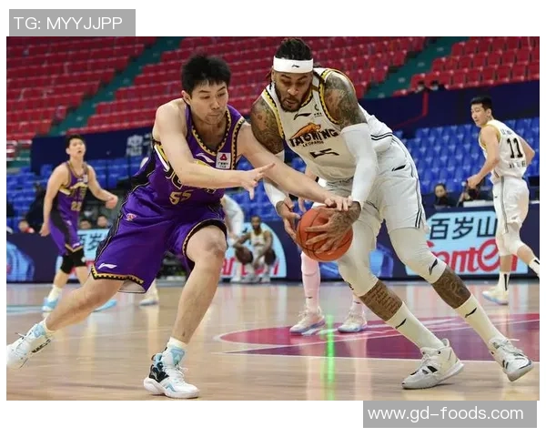 赛后分析：北京篮球队与南京篮球队的战术配合与表现评估