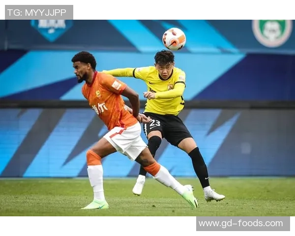 赛后分析:武汉羽毛球队与广州羽毛球队的战术意识与表现对比 赛后分析:武汉羽毛球队与广州羽毛球队的战术意识与表现对比