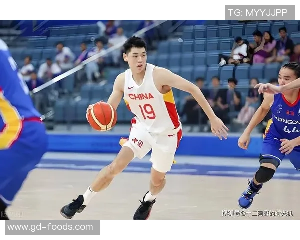 重庆篮球队个人能力变革引发热议助力球队崛起与发展